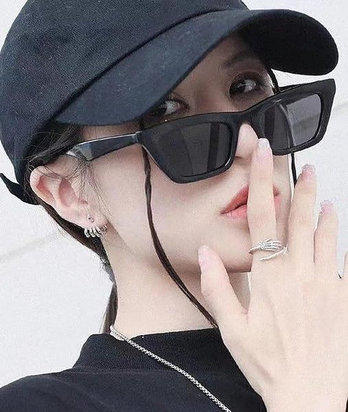 Gothic Skull Claw Skeleton Stud Earrings