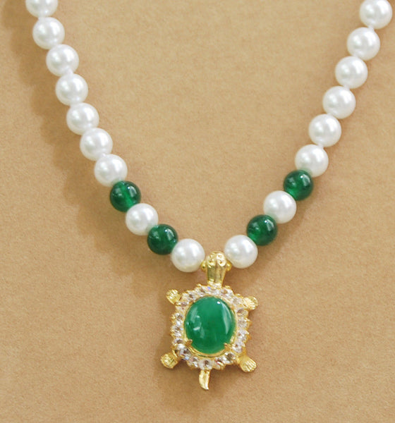 Sea Shell Pearl / Green Turtle Pendant