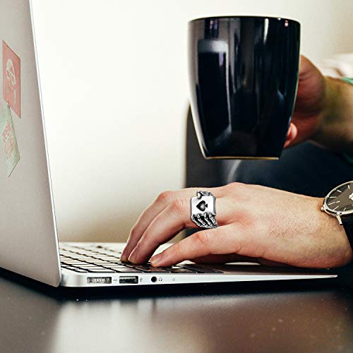 Men Stainless Steel Skull Hand Claw Poker Card Ace Ring