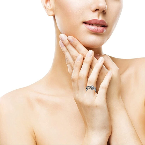 Twisted Skull And Bone Ring