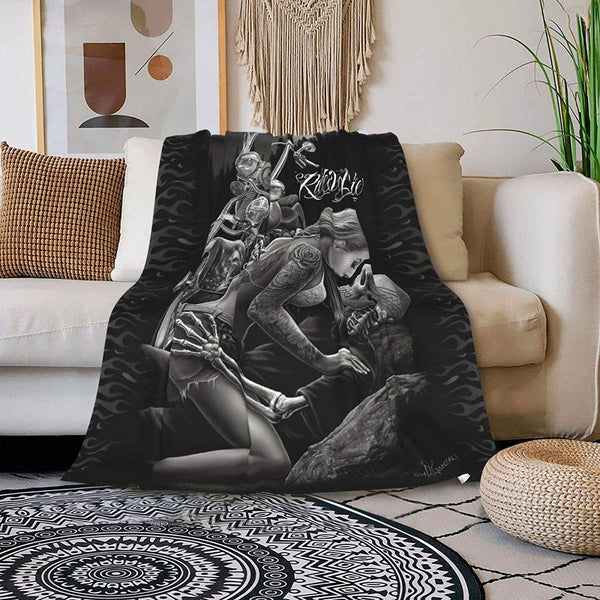 R-IDE OR D-IE Skull Throw Blanket, 60 x 50 Inch