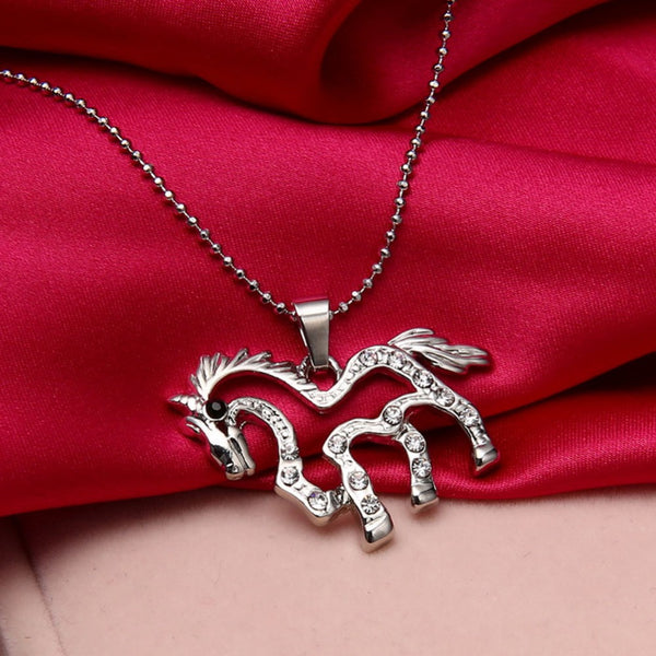 Charming Horse Shaped Pendant Necklace