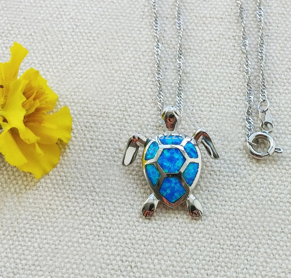 Sea Turtle Design Pendant Necklace