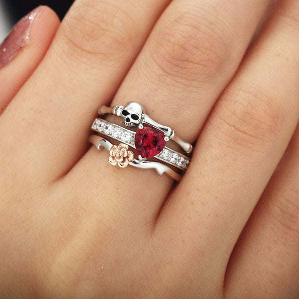 CRYSTAL RED HEART FLOWER SKULL RING